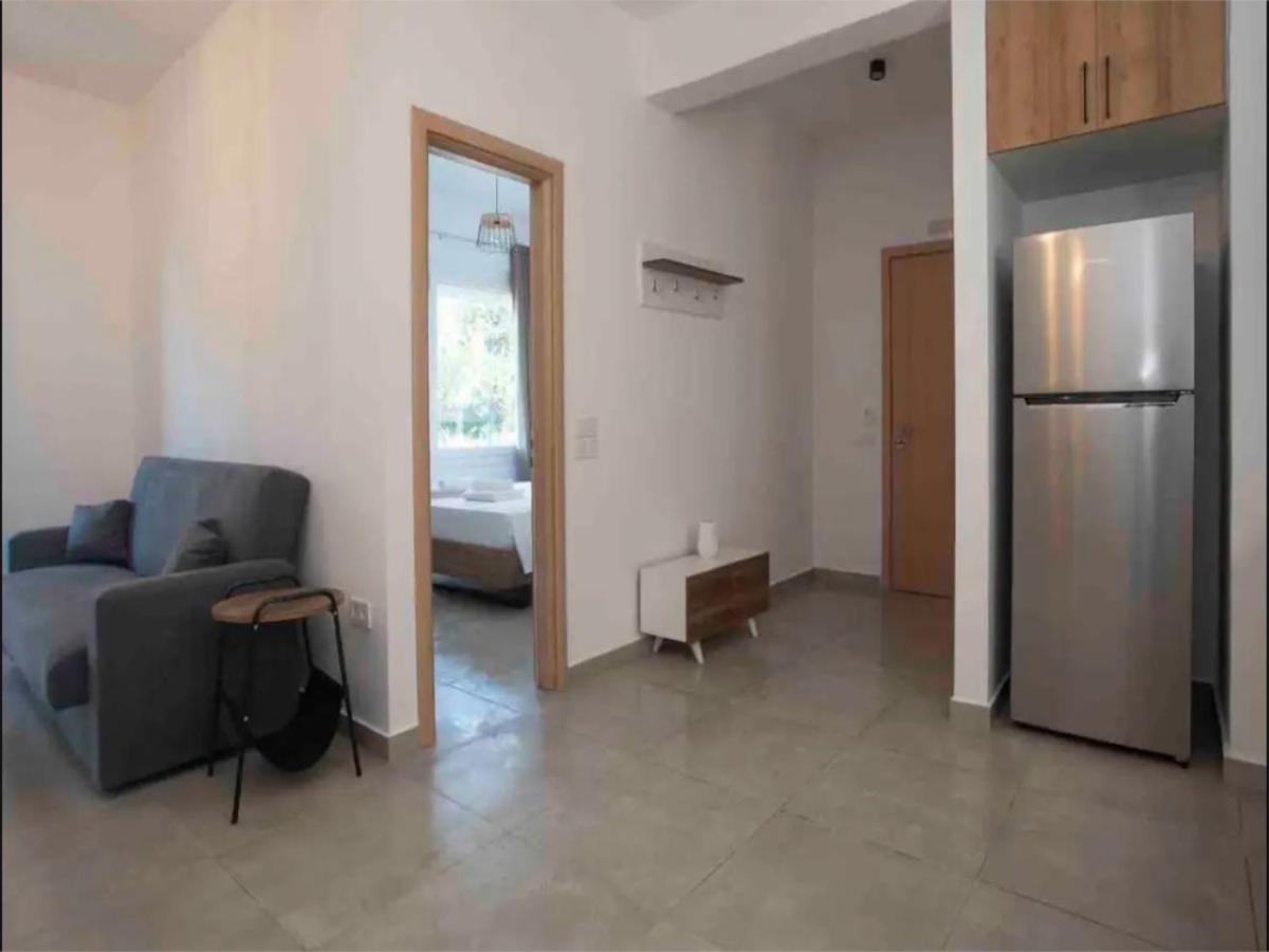 Mimikas Apartment Пілос Екстер'єр фото